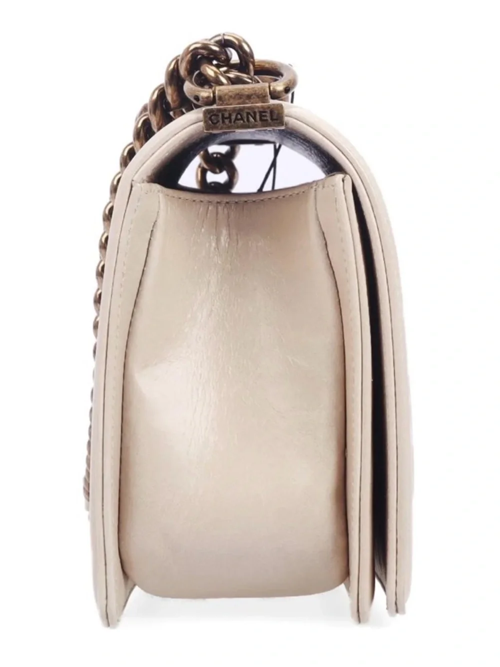 CHANEL Cream Boy Bag Medium with Antique Gold Hardware (Card and Dust Bag incl) - Picture 3 of 9